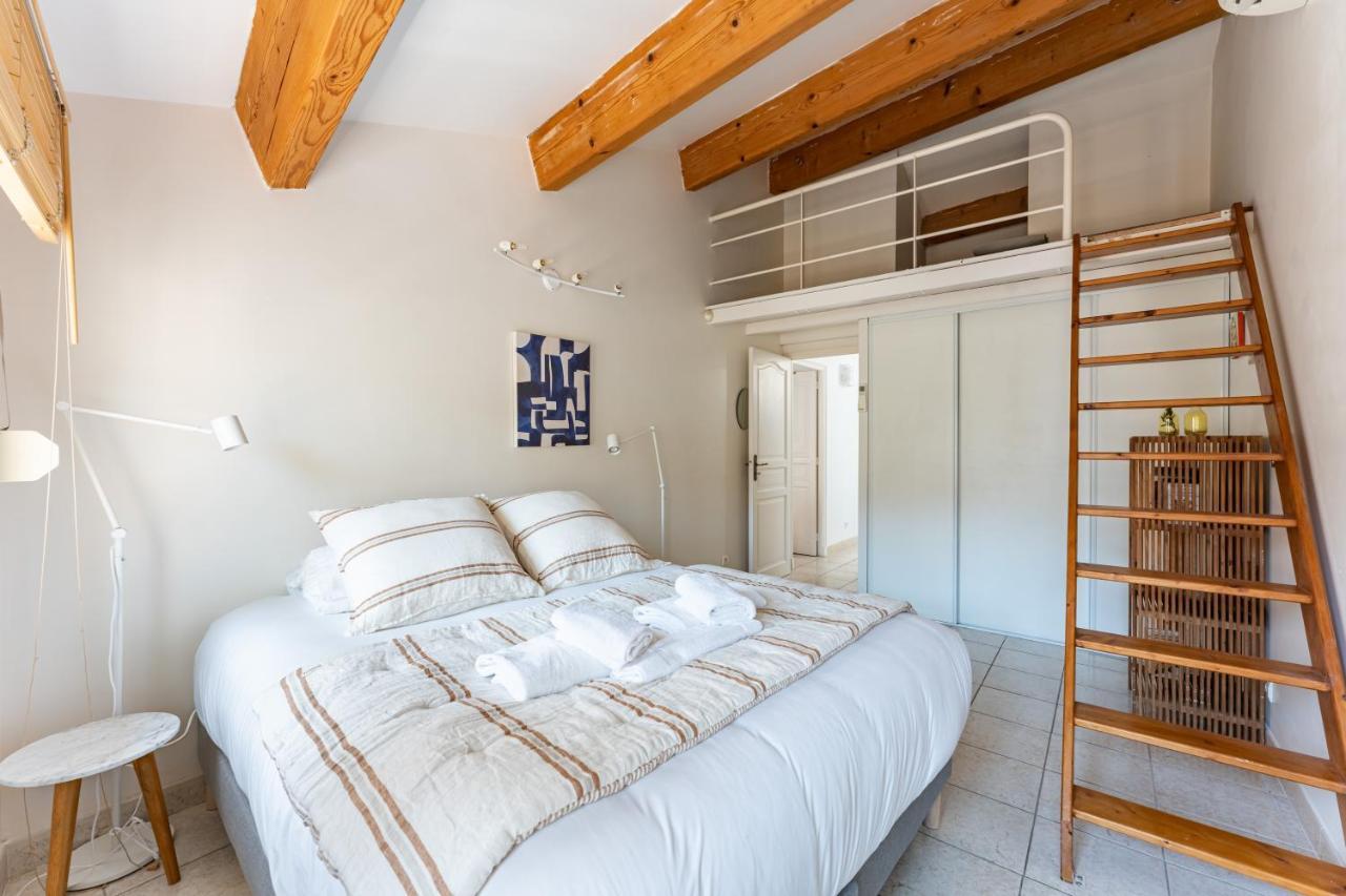 A LA CALANQUE - Jolie Maison en bord de mer Marseille Extérieur photo
